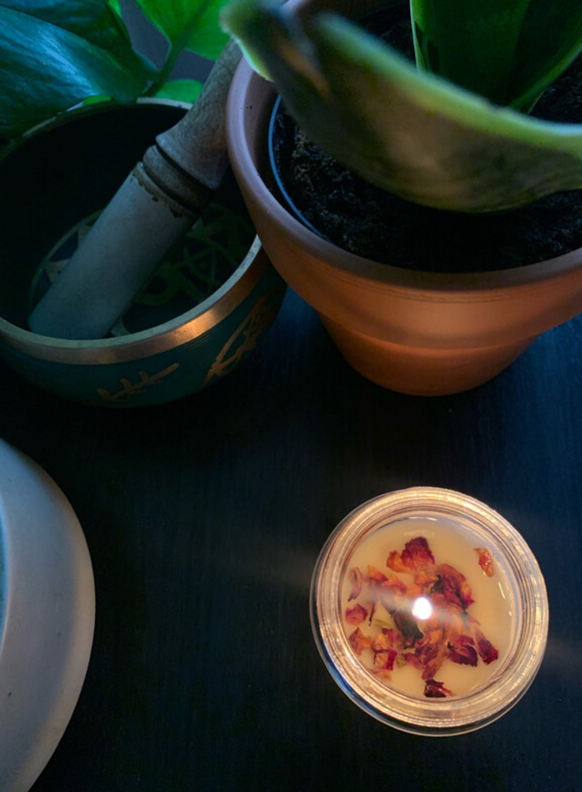 RAISE THE VIBE CANDLE